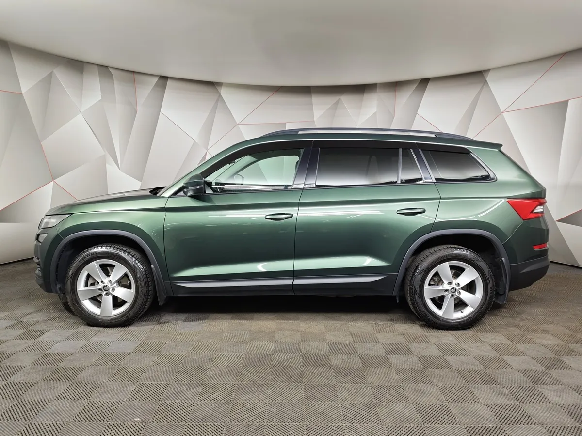 Skoda Kodiaq 1.4 TSI DSG 4X4 (150 л.с.) Зеленый в АВИЛОН. Слайд №5