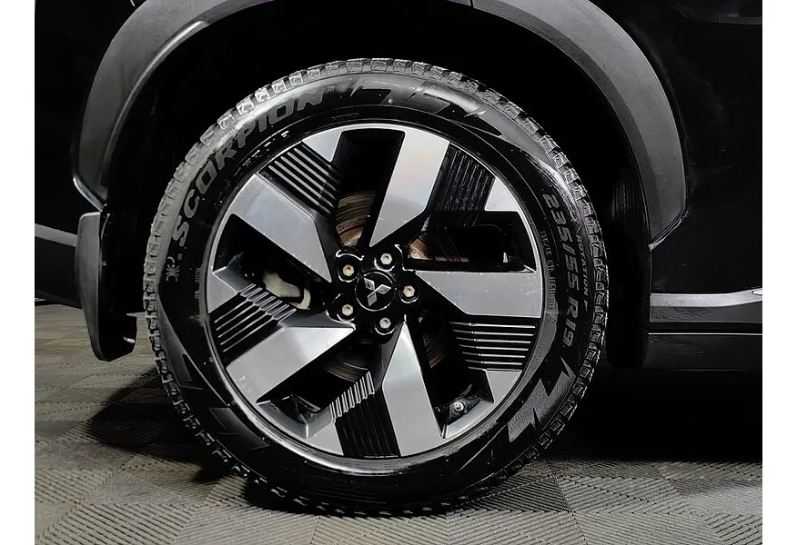 Mitsubishi Airtrek AT FWD (224 л.с.) Черный в АВИЛОН. Слайд №9