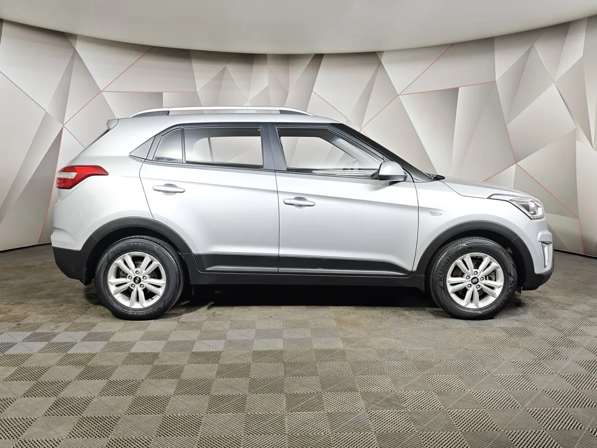 Hyundai Creta 2.0 AT AWD (149 л.с.) Comfort Plus Серебристый в АВИЛОН. Слайд №6