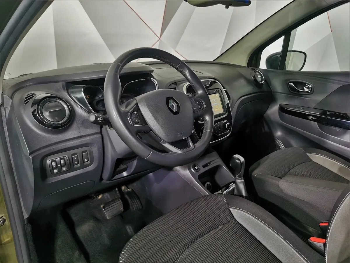 Renault Kaptur 2.0 AT AWD (143 л.с.) Зеленый в АВИЛОН. Слайд №18