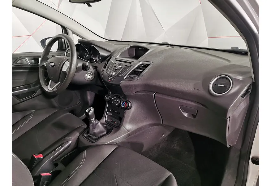 АВИЛОН - Ford Fiesta 1.6 Ti-VCT MT (105 л.с.) Trend Серебристый - slide 8