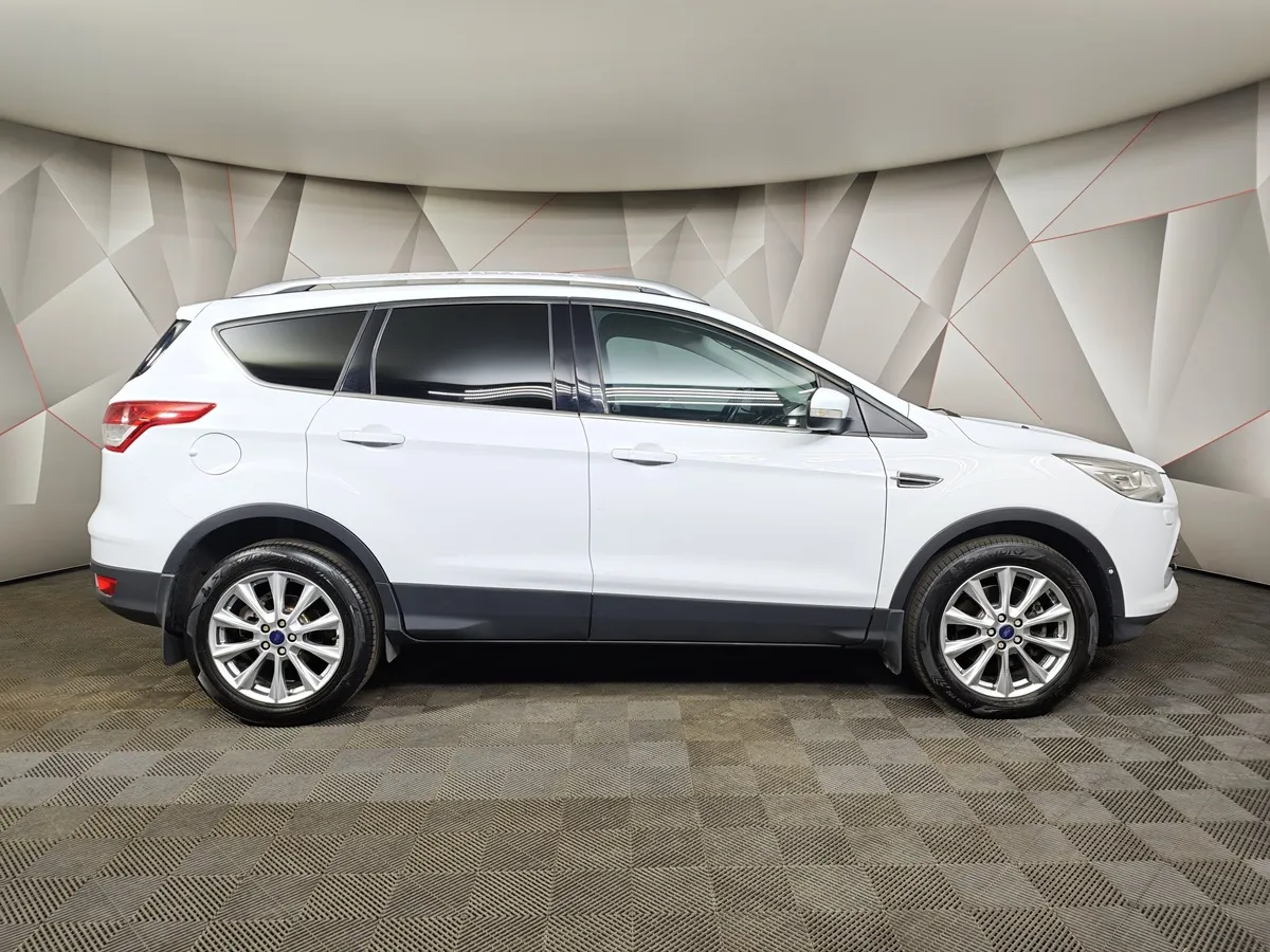 Ford Kuga 1.6 EcoBoost AT AWD (182 л.с.) Titanium Белый в АВИЛОН. Слайд №6