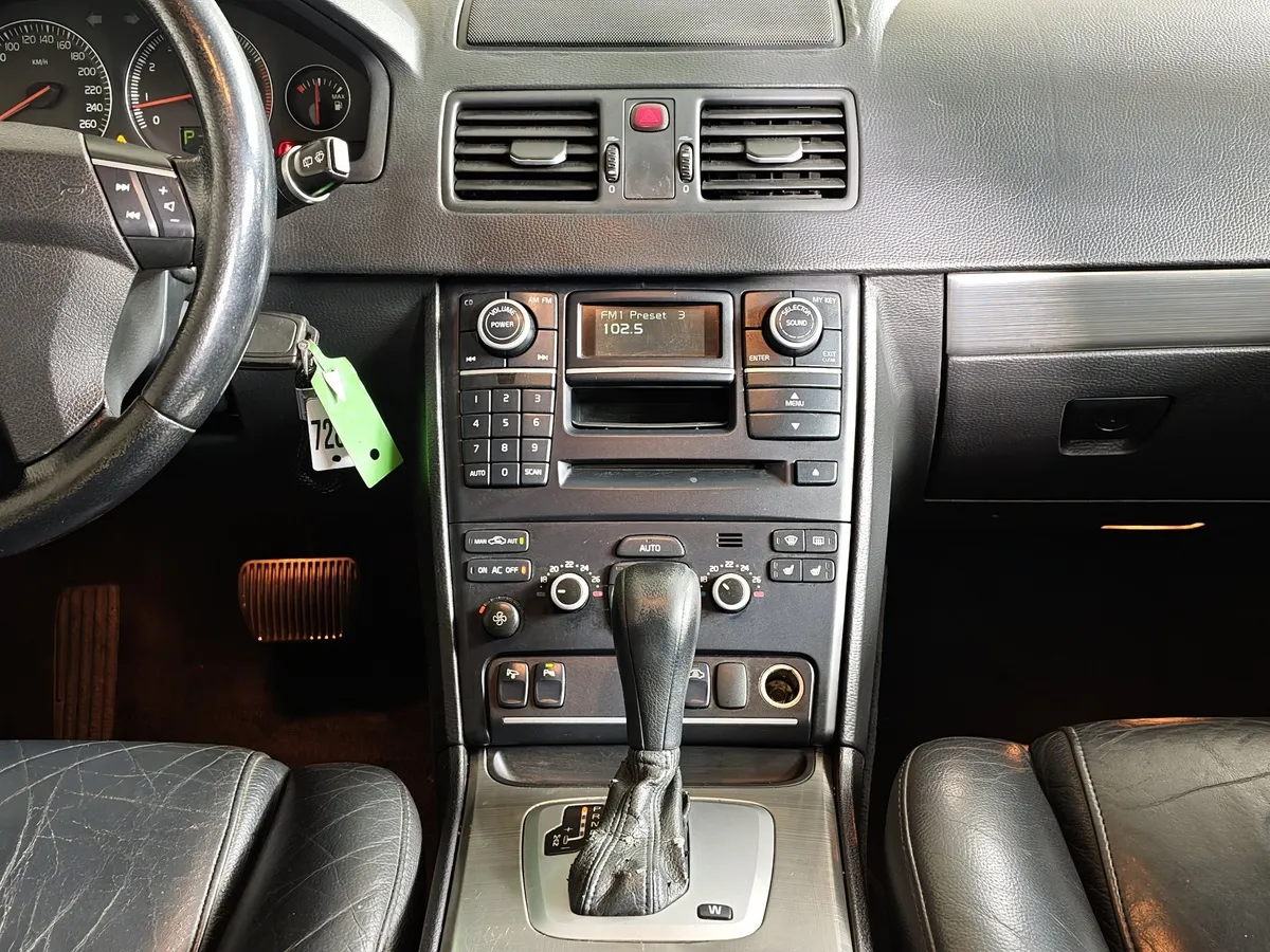 Volvo XC90 3.2 Geartronic AWD (5 мест) (238 л.с.) Синий в АВИЛОН. Слайд №12