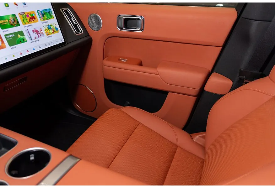 Li Auto L6 1.5 AT 4WD (150 л.с.) Max Серый в АВИЛОН. Слайд №11