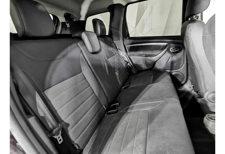 Renault Duster 2.0 AT 4x4 (143 л.с.) Luxe Privilege Коричневый в АВИЛОН. Слайд №16