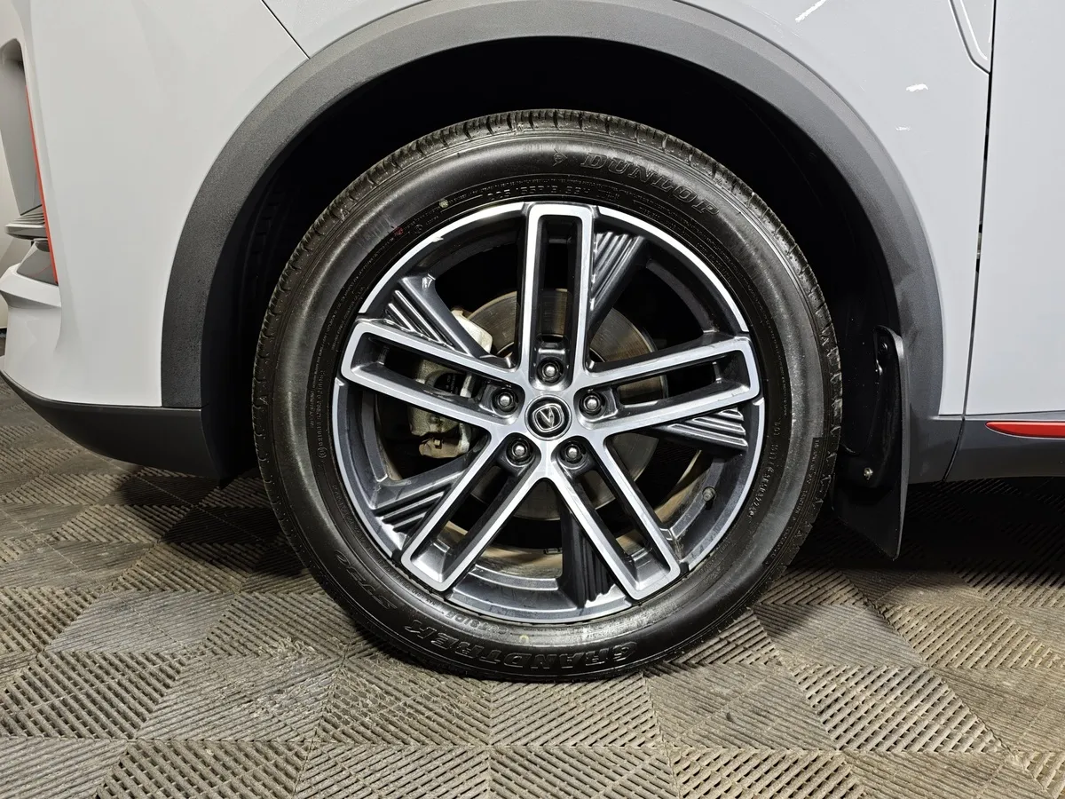 Changan UNI-S 1.5T 7DCT 2WD (181 л.с.) Tech Серый в АВИЛОН. Слайд №9