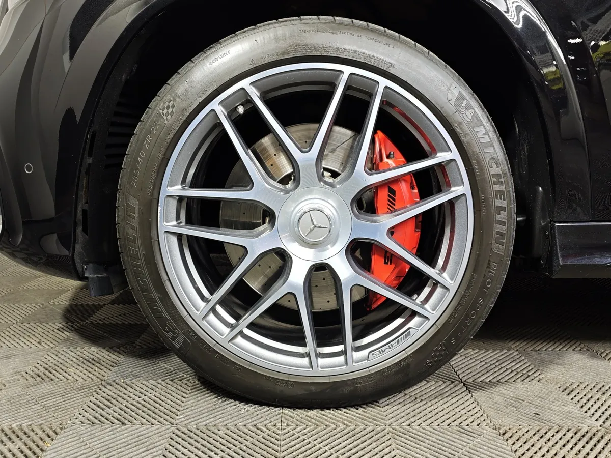 Mercedes-Benz GLE 63 S 9G 4MATIC+ (612 л.с.) Черный в АВИЛОН. Слайд №9