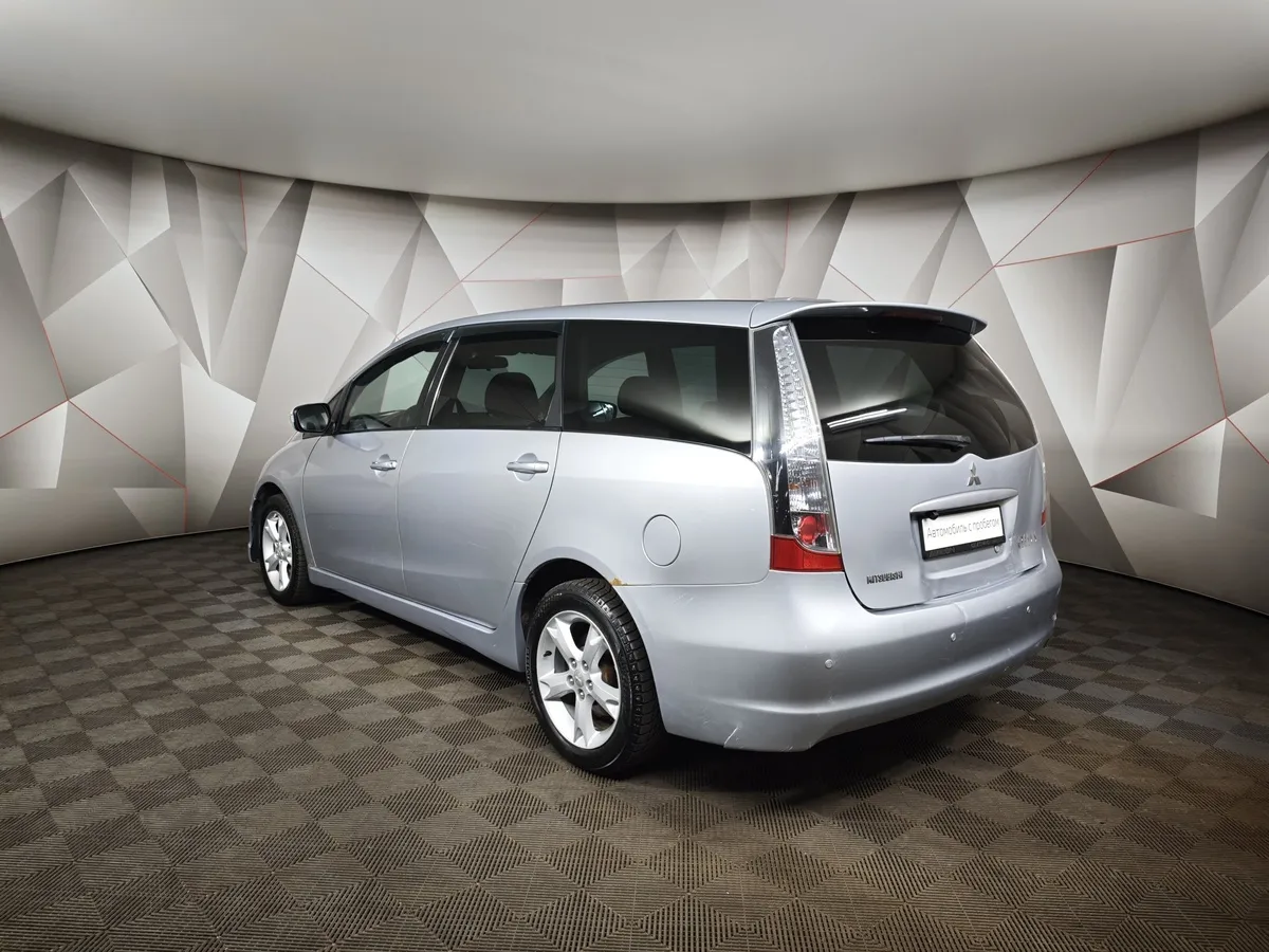 Mitsubishi Grandis 2.4 AT 4WD (165 л.с.) Серый в АВИЛОН. Слайд №2