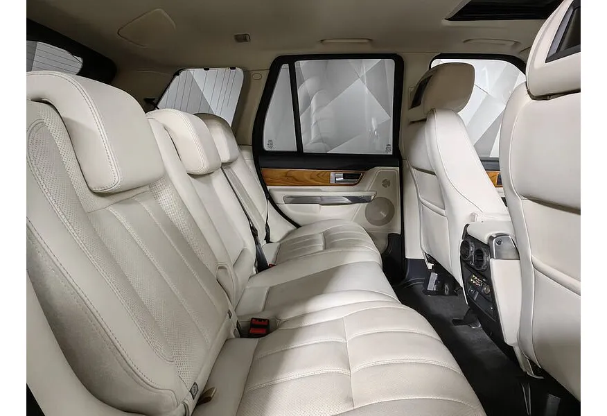 Land Rover Range Rover Sport 3.0 TD AT (245 л.с.) Красный в АВИЛОН. Слайд №16