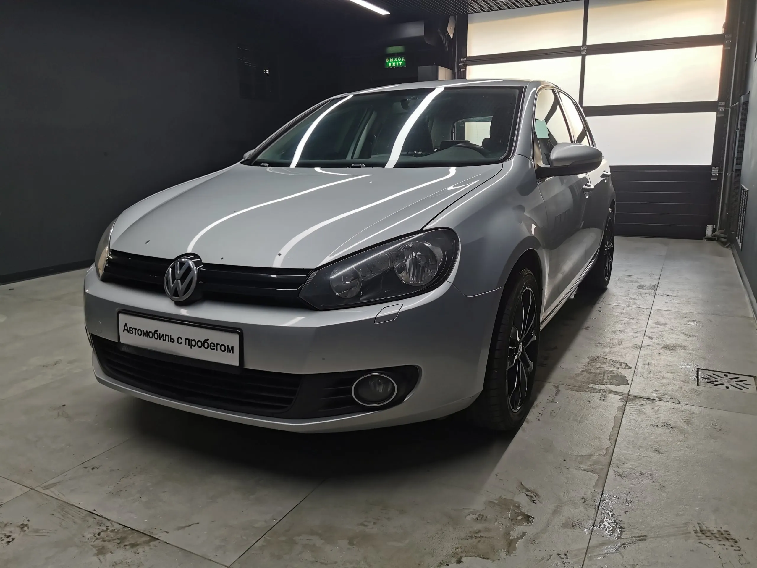 Volkswagen Golf 1.6 DSG (102 л.с.) Trendline Серебристый в Москве №  ТИ-UY41321. Купить Volkswagen Golf VI Робот Бензиновый с пробегом 151115  км. Цена 955000