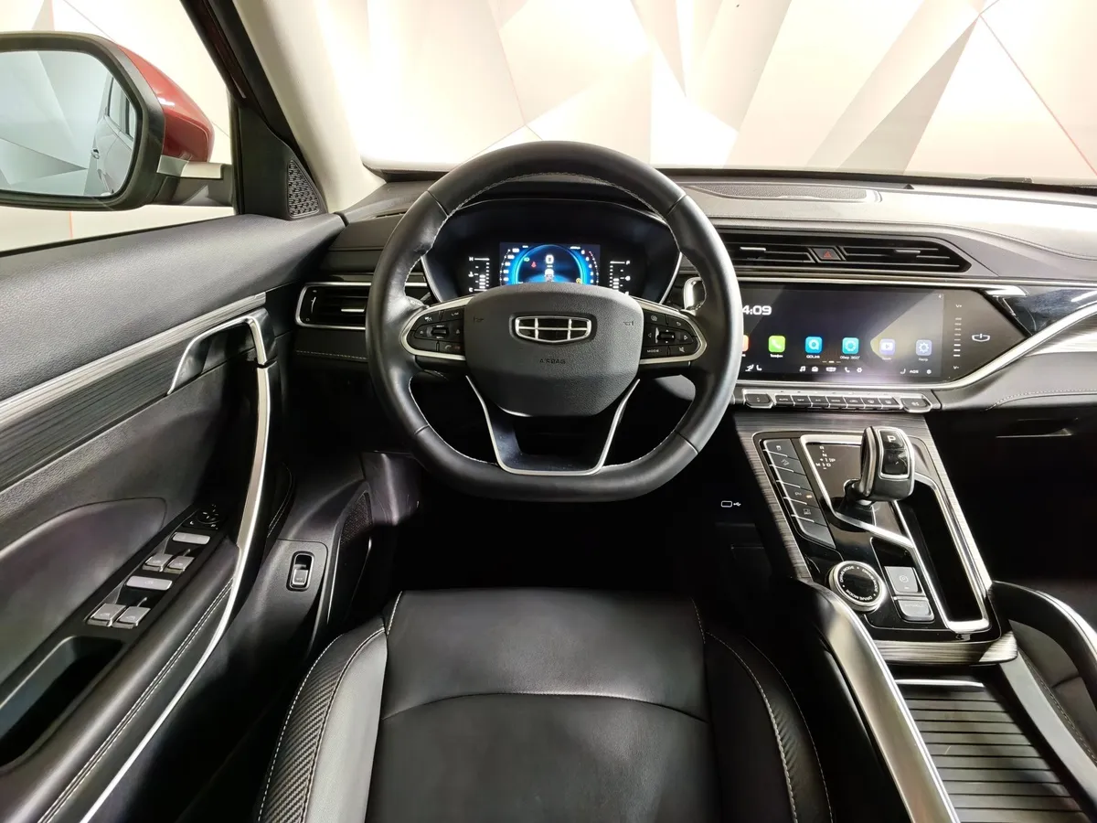 Geely Atlas Pro 1.5T 7DCT AWD (177 л.с.) Flagship+ Красный в АВИЛОН. Слайд №19