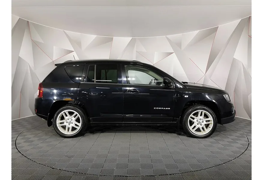 Jeep Compass 2.4 4x4 AT (150 л.с.) Limited Черный в АВИЛОН. Слайд №6