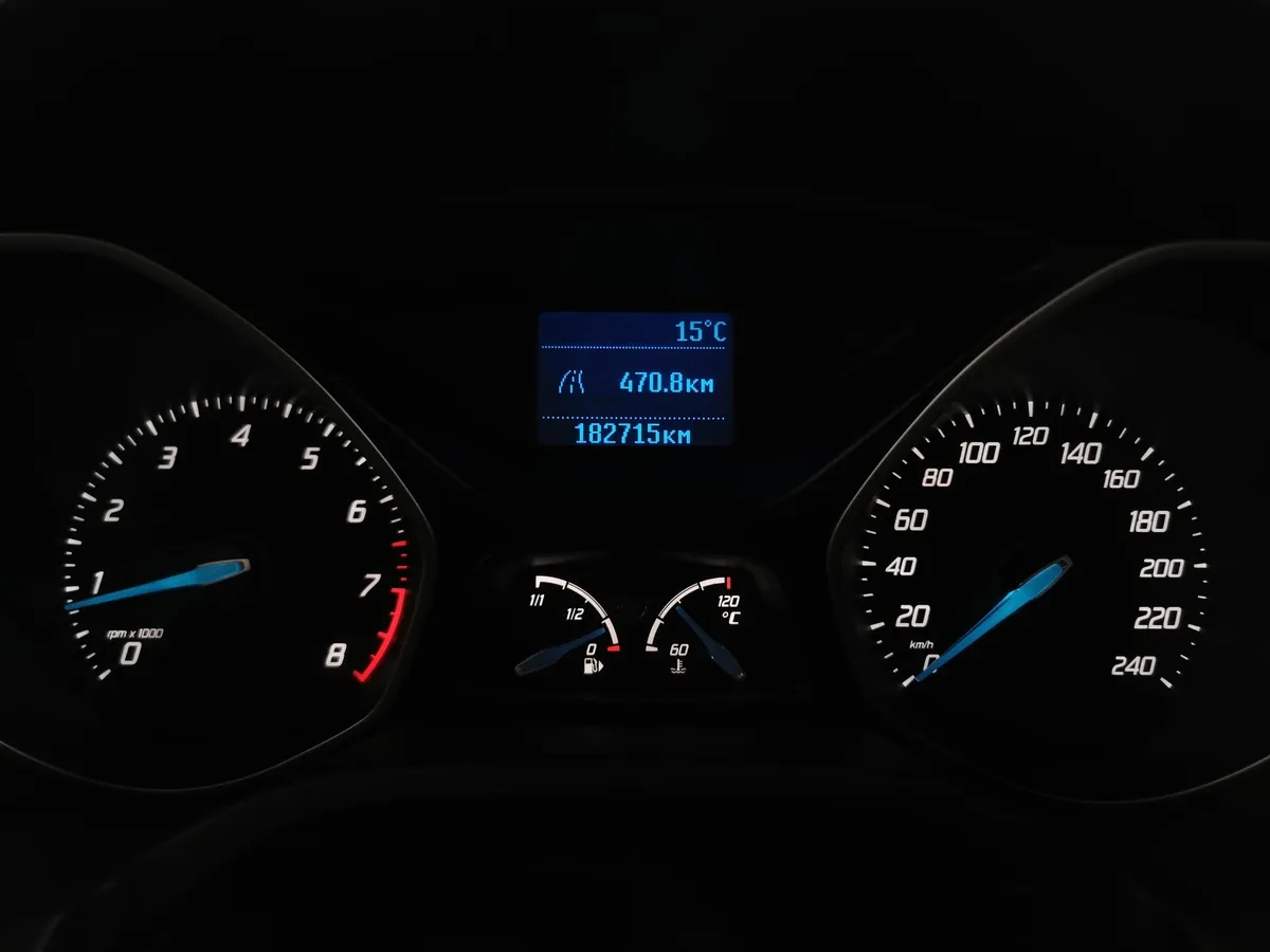 Ford Focus 1.6 Ti-VCT MT (105 л.с.) Trand Синий в АВИЛОН. Слайд №16