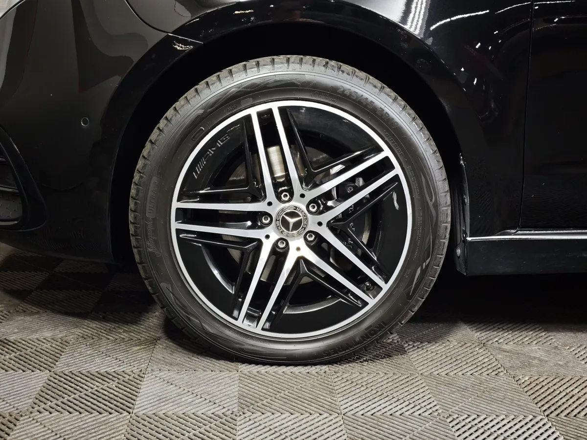 Mercedes-Benz V-Класс V 300 L2 4Matic 9G-Tronic (239 л.с.) Черный в АВИЛОН. Слайд №9