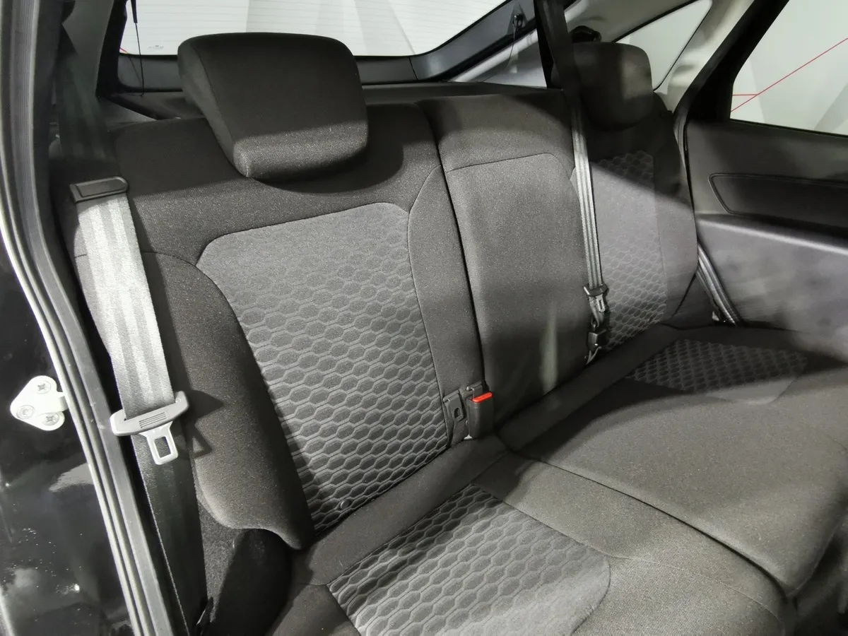 ВАЗ (Lada) Granta 1.6 MT 16кл (106 л.с.) 21911-51-005 Comfort Черный в АВИЛОН. Слайд №16