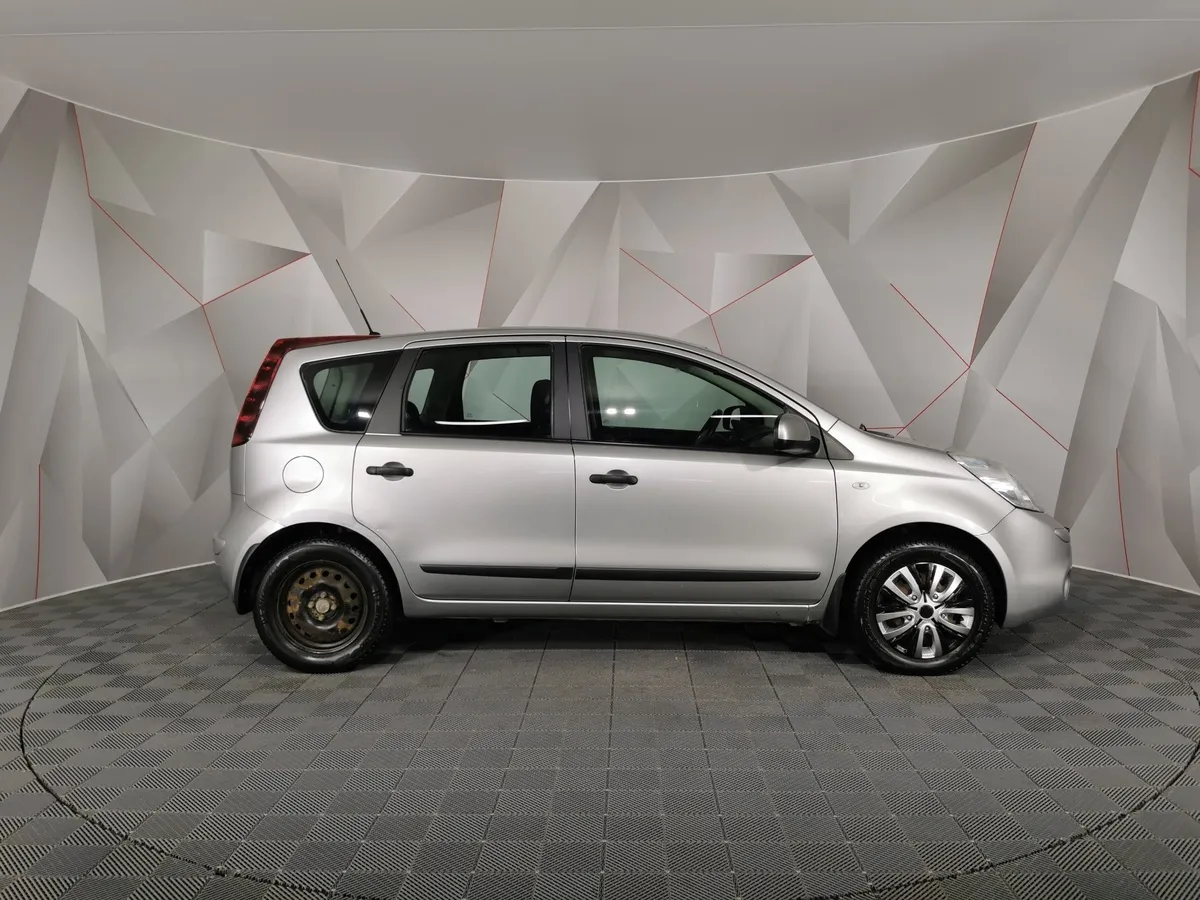 Nissan Note 1.6 MT (110 л.с.) Comfort Серебристый в АВИЛОН. Слайд №6