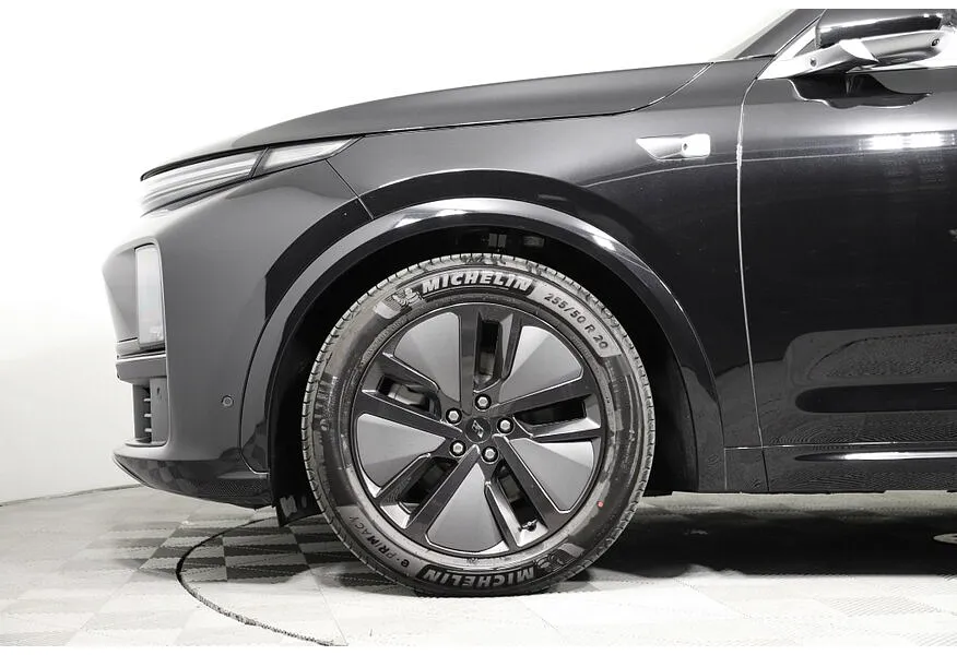 Li Auto L7 1.5 AT 4WD (449 л.с.) Ultra Черный в АВИЛОН. Слайд №12