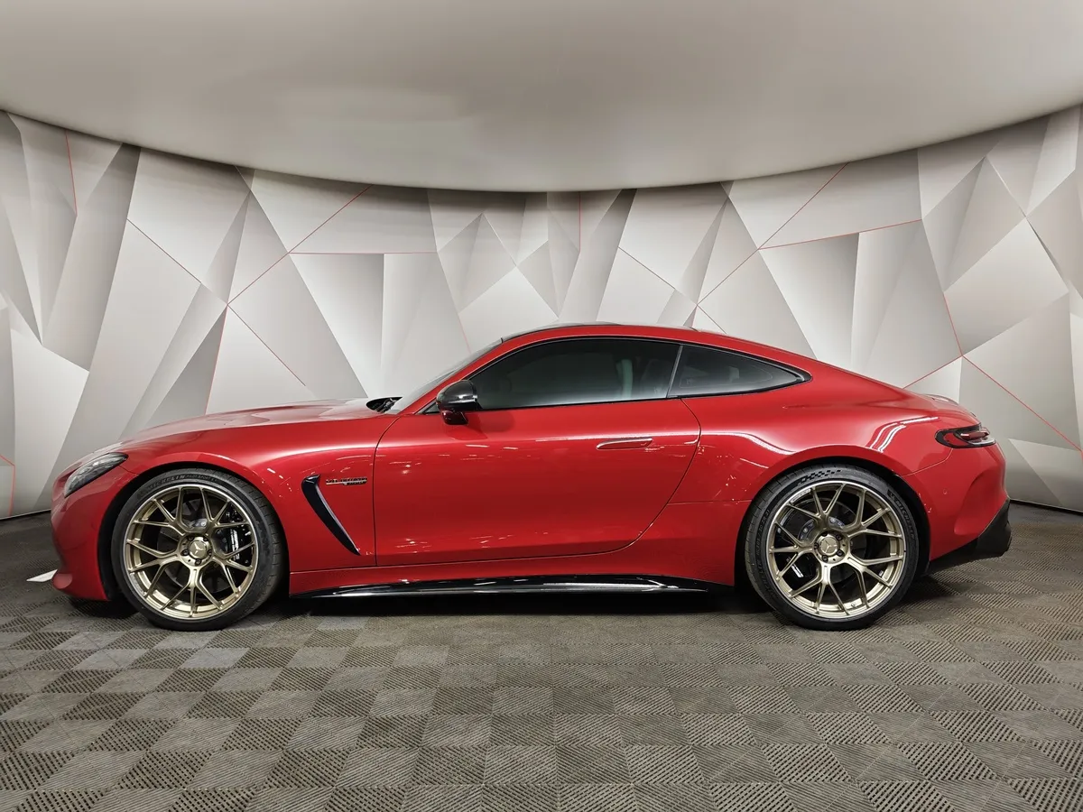 Mercedes-Benz AMG GT 63 4MATIC+ 4.0 AT (585 л.с.) Красный в АВИЛОН. Слайд №4