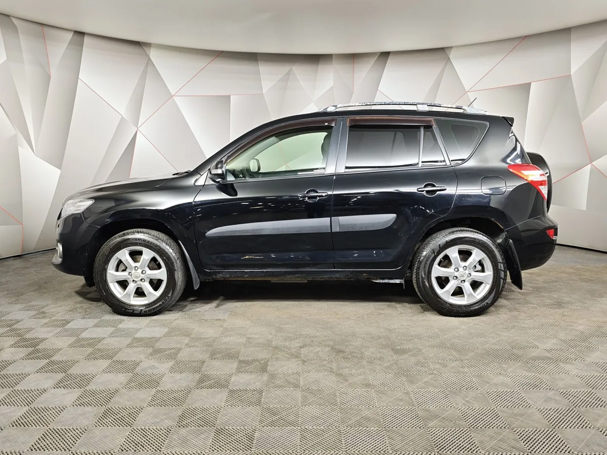 Toyota RAV4 2.0i CVT AWD (171 л.с.) Fashion Plus Черный в АВИЛОН. Слайд №5