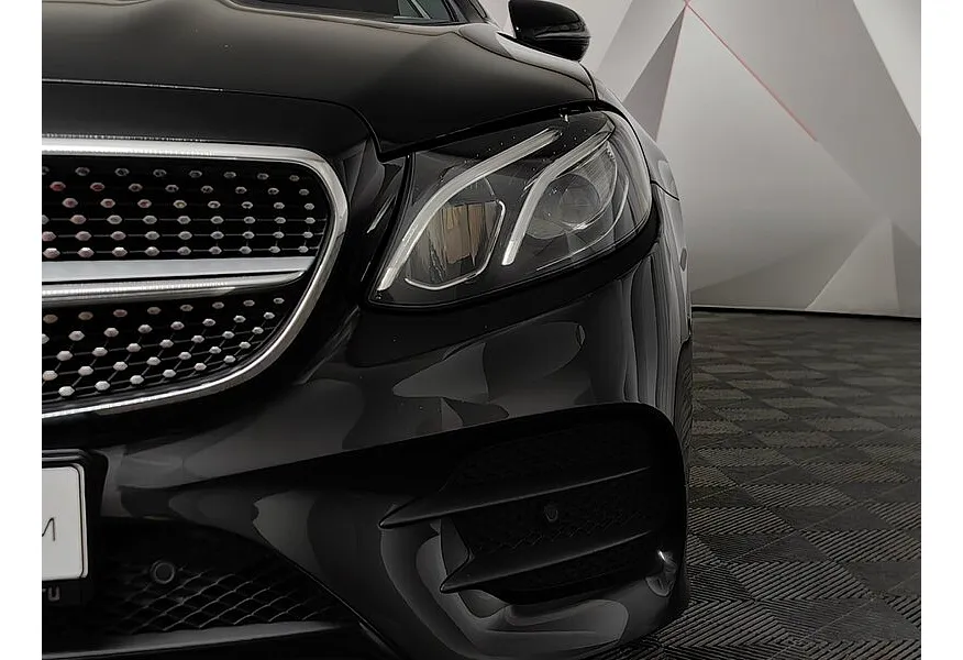 Mercedes-Benz E-Класс E 200 4MATIC G-TRONIC (184 л.с.) Sport Черный в АВИЛОН. Слайд №10