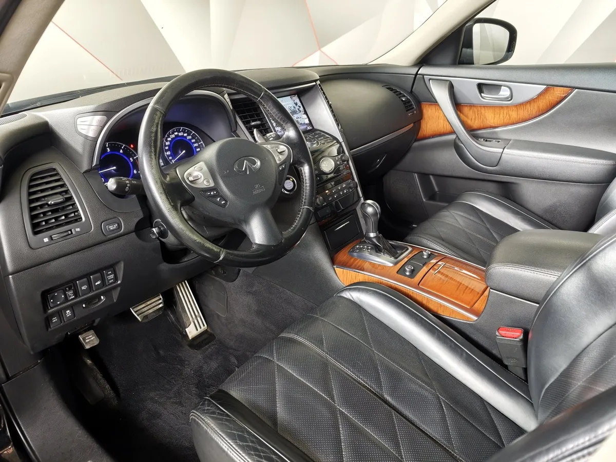 Infiniti FX-Series FX30 D AT AWD (238 л.с.) Черный в АВИЛОН. Слайд №19