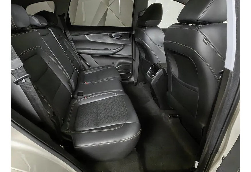 Chery Tiggo 8 2.0T CVT (170 л.с.) Prestige Желтый в АВИЛОН. Слайд №11