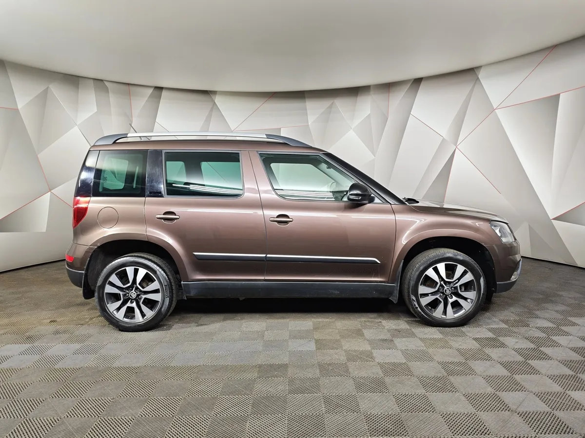 Skoda Yeti 1.6 AT (110 л.с.) Коричневый в АВИЛОН. Слайд №6