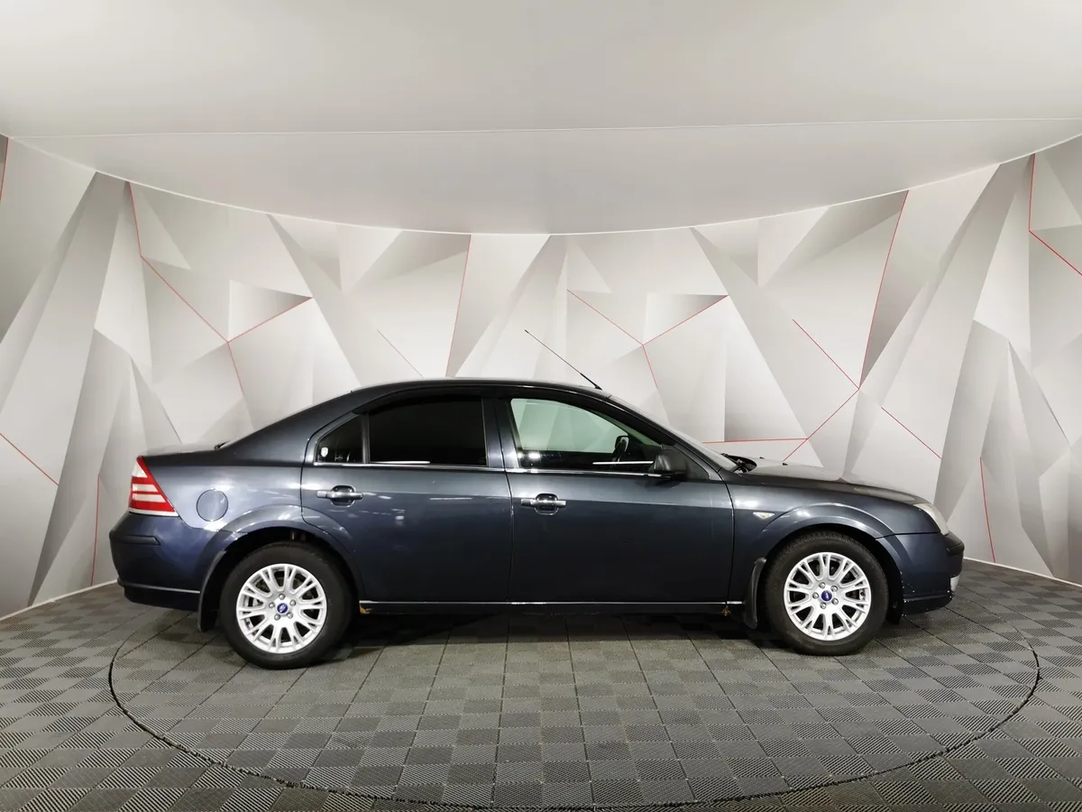 Ford Mondeo 2.0 MT (145 л.с.) Серый в АВИЛОН. Слайд №6