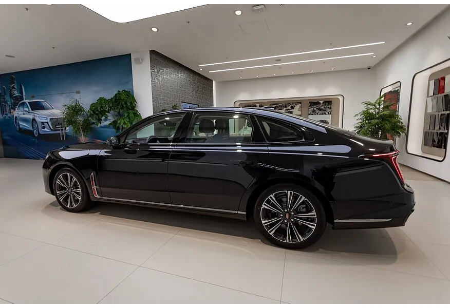 Hongqi H9 3.0 AT 4WD (326 л.с.) Executive Черный в АВИЛОН. Слайд №3