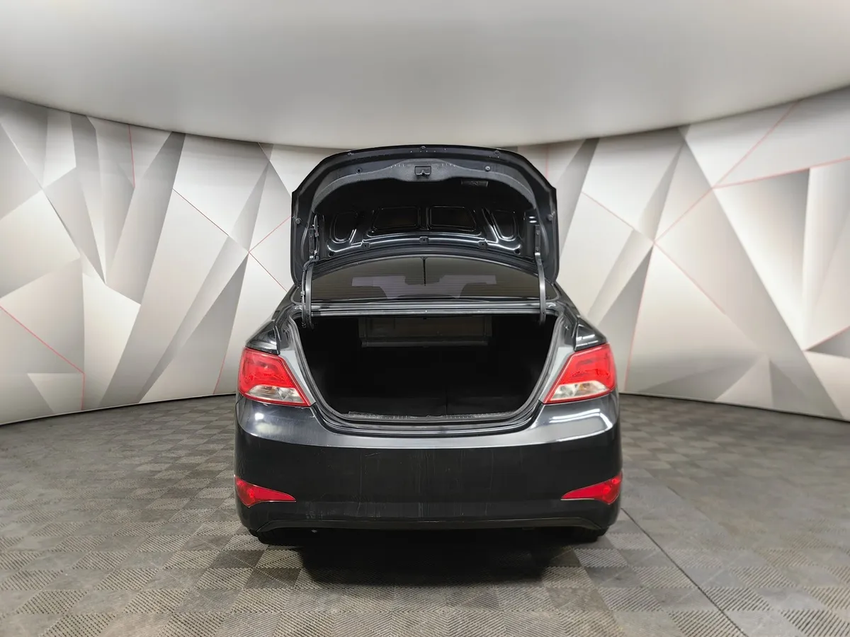 Hyundai Solaris 1.6 AT (123 л.с.) Comfort Черный в АВИЛОН. Слайд №11