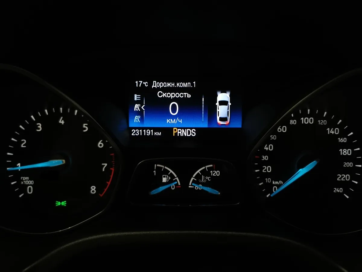 Ford Focus 1.5 EcoBoost AT (150 л.с.) Titanium Черный в АВИЛОН. Слайд №14