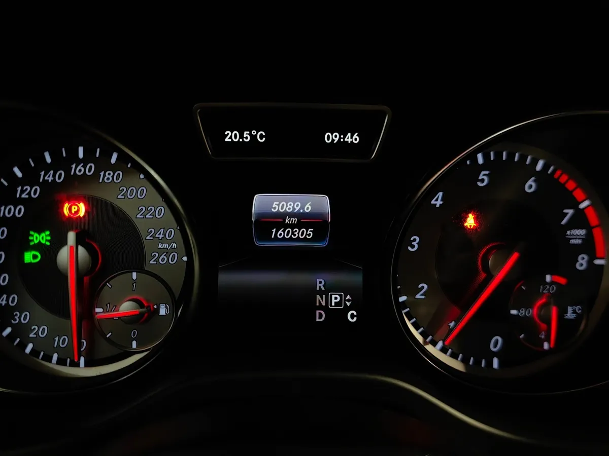 Mercedes-Benz GLA 250 7G-DCT 4MATIC (211 л.с.) Особая серия Фиолетовый в АВИЛОН. Слайд №18