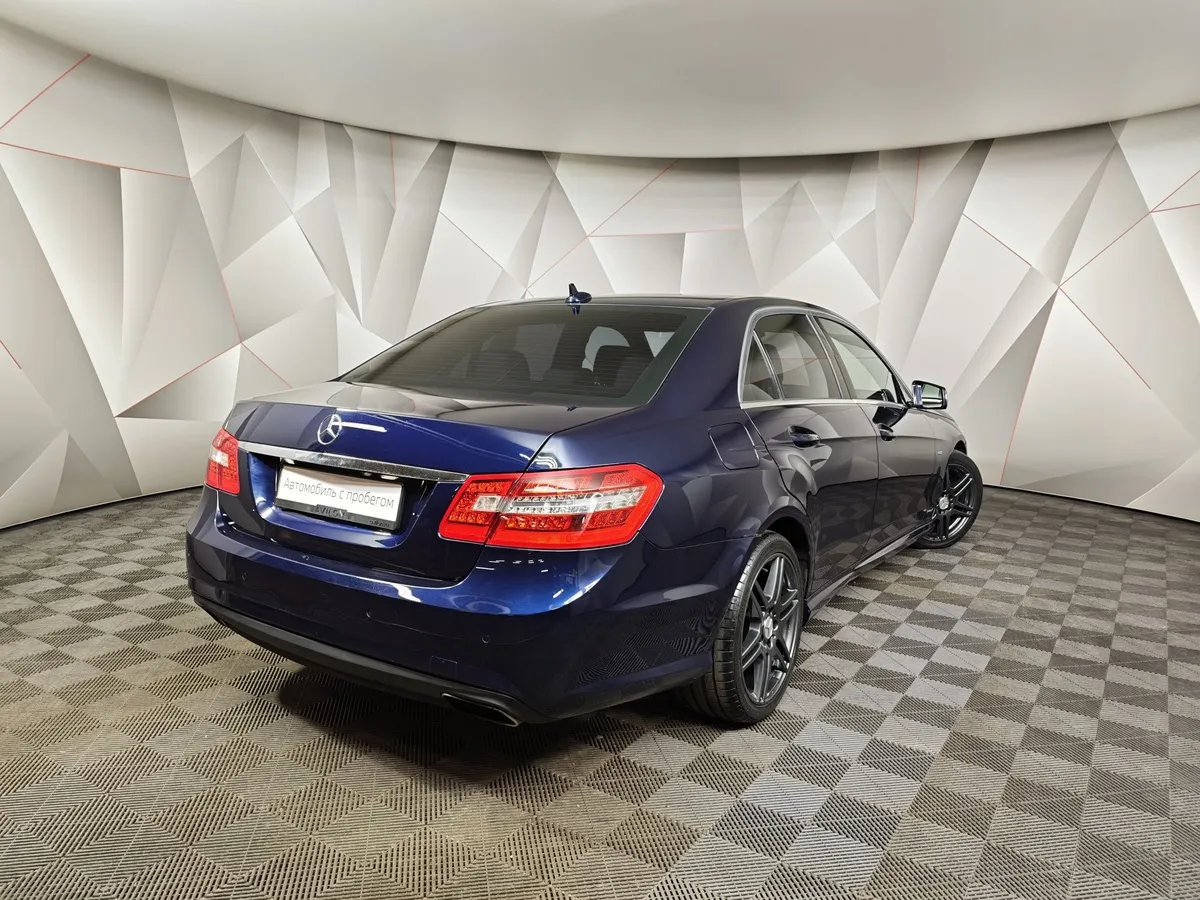 Mercedes-Benz E-Класс E 200 T BlueEfficiency 7G-Tronic Plus (184 л.с.) Синий в АВИЛОН. Слайд №2