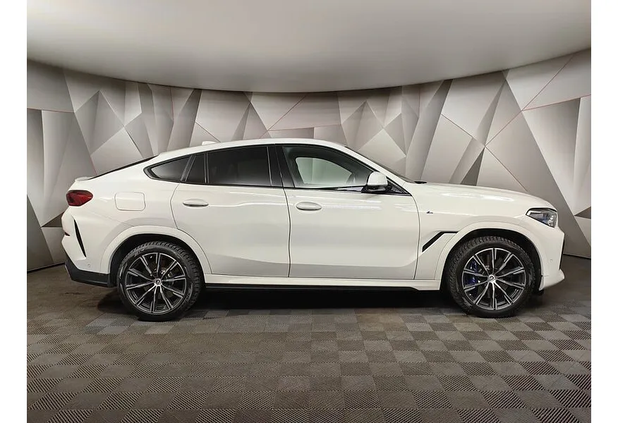 BMW X6 xDrive40d (340 л.с.) M Sport Pro Белый в АВИЛОН. Слайд №6