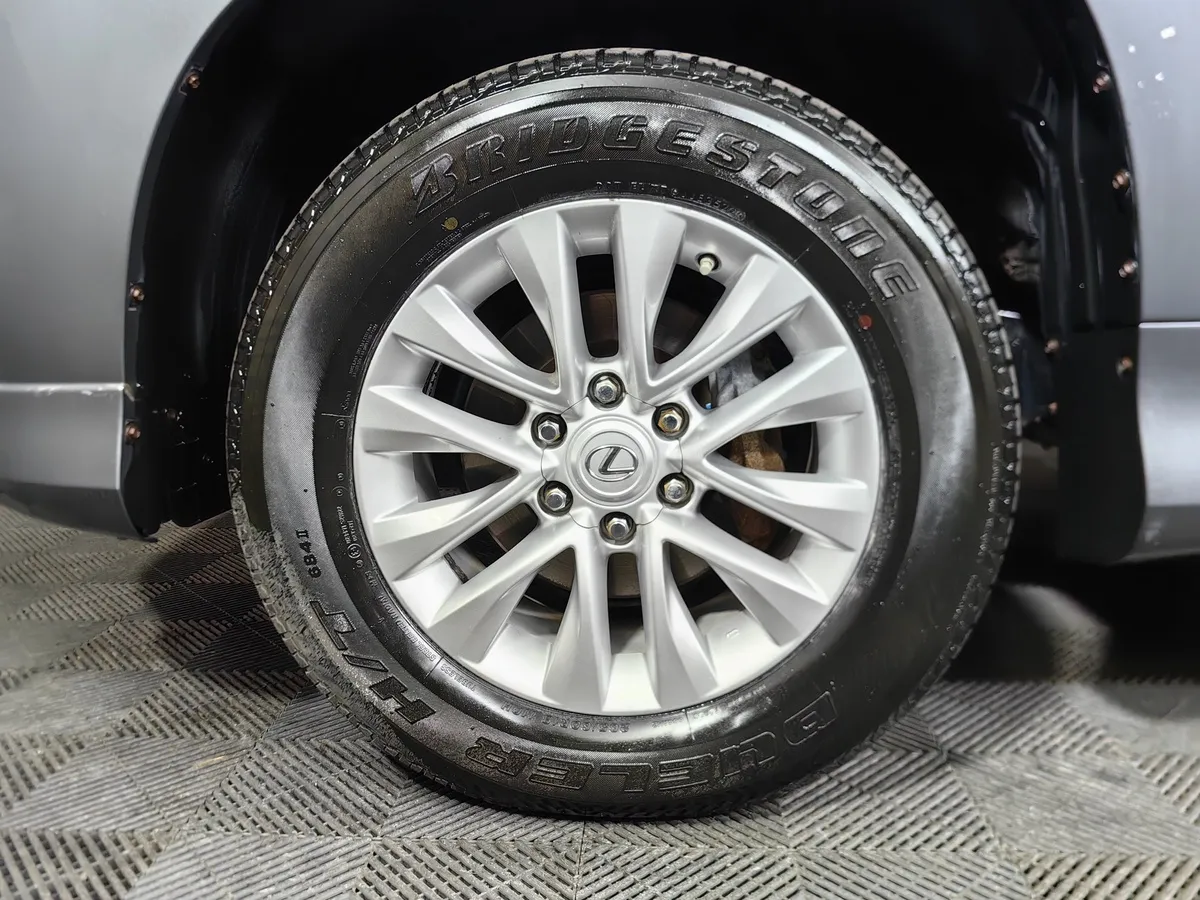 Lexus GX 460 AT (263 л.с.) Серый в АВИЛОН. Слайд №9