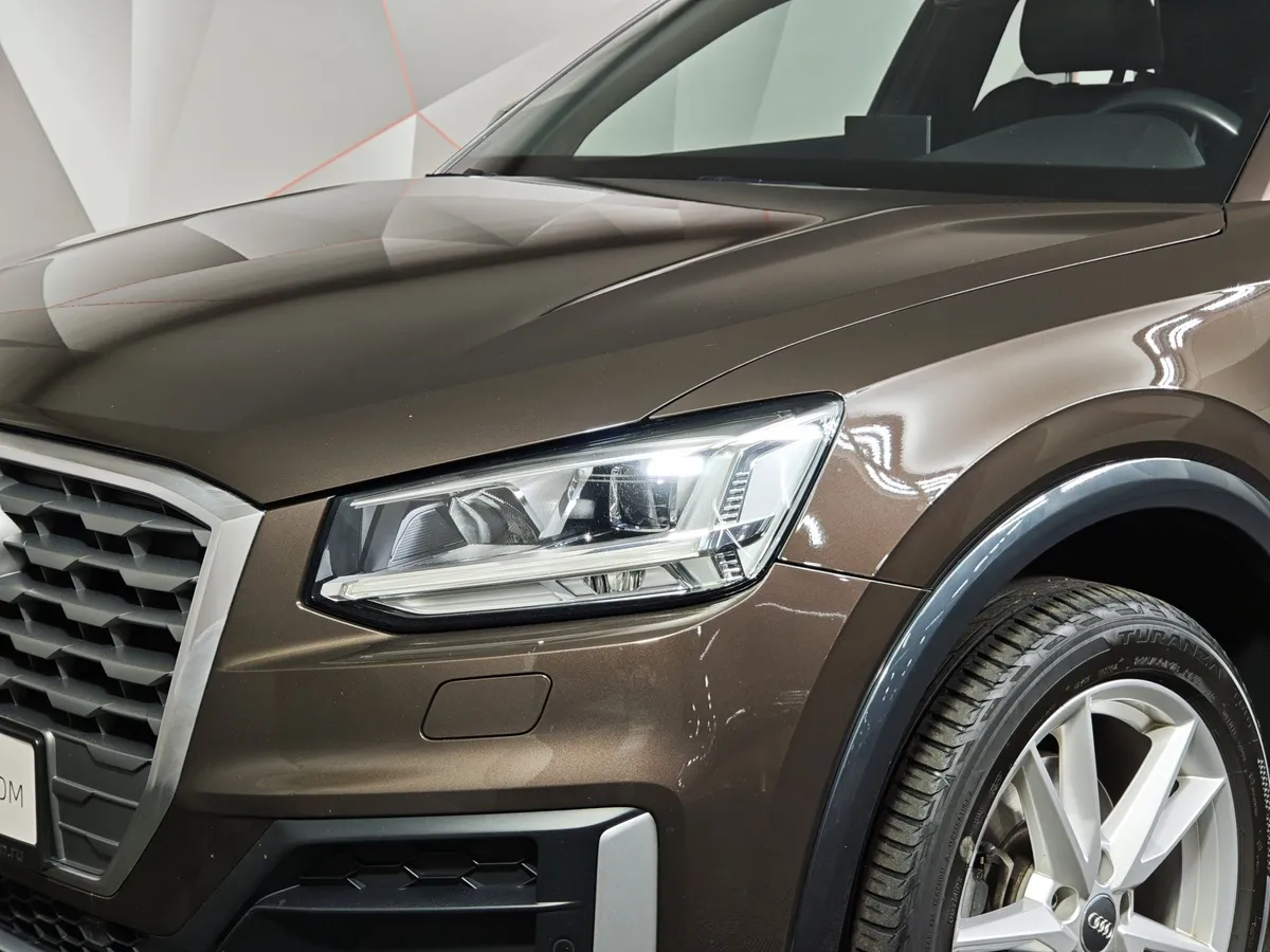 Audi Q2 1.4 TFSI S tronic (150 л.с.) Коричневый в АВИЛОН. Слайд №10