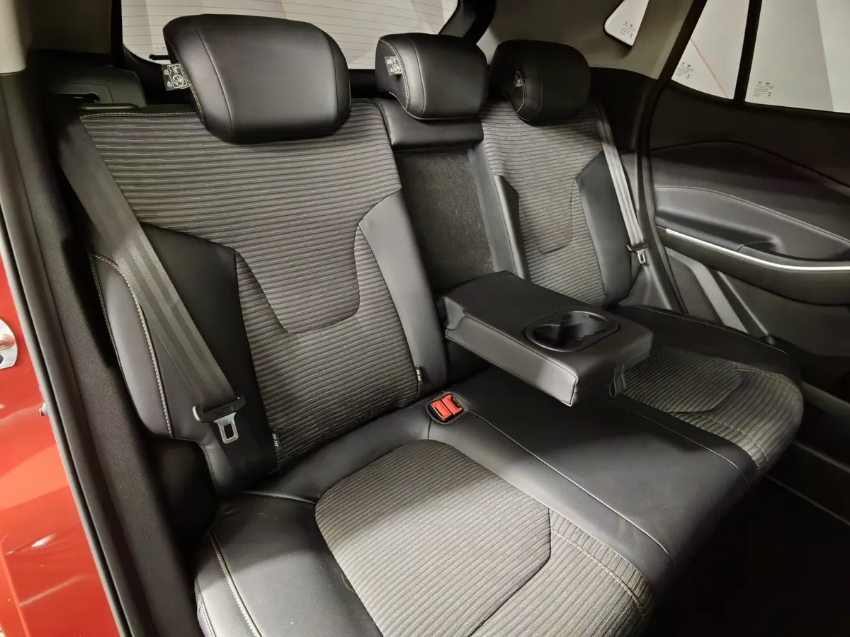 Москвич 3 1.5 CVT (150 л.с.) Standart Красный в АВИЛОН. Слайд №17