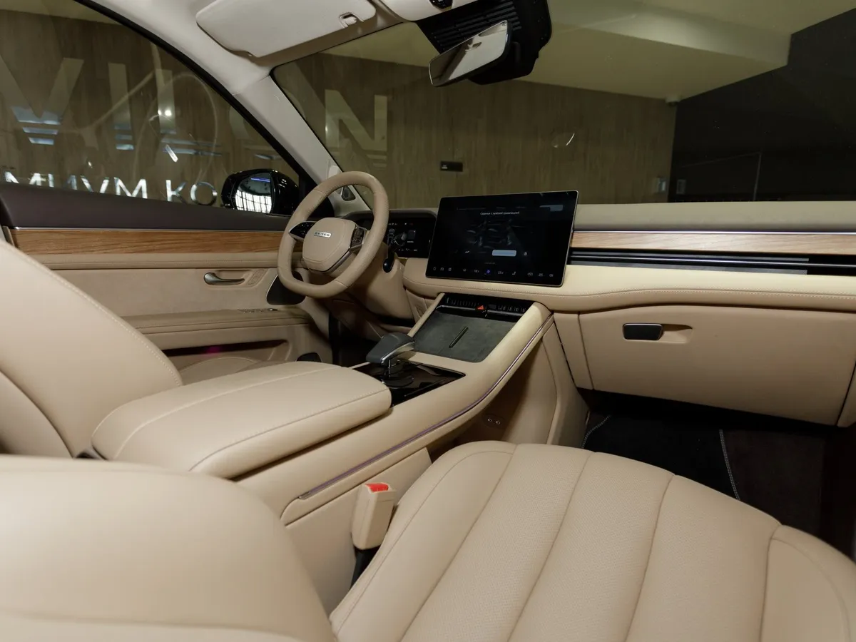 Seres M7 1.5 AT AWD (439 л.с.) Premium Черный в АВИЛОН. Слайд №6