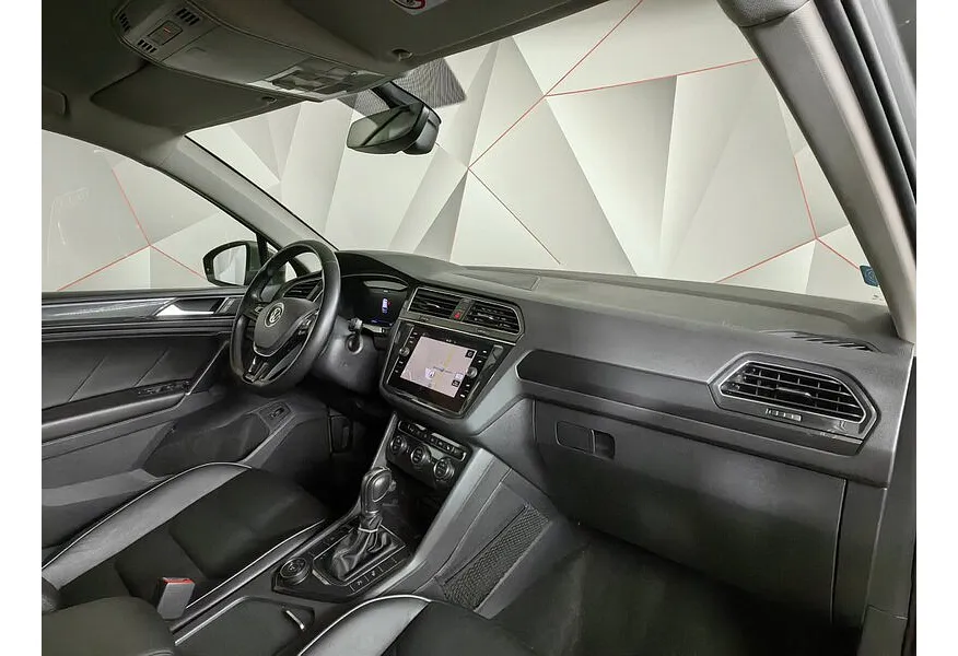 АВИЛОН - Volkswagen Tiguan 2.0 TSI 4Motion DSG (220 л.с.) Highline Серебристый - slide 12