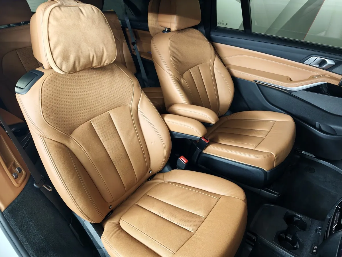 BMW X7 xDrive30d Steptronic (249 л.с.) Exclusive Launch Package Белый в АВИЛОН. Слайд №14