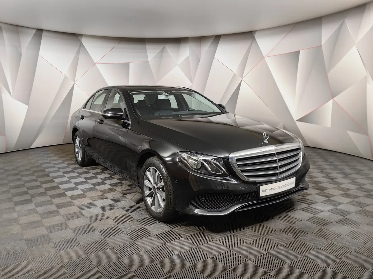 Mercedes-Benz E-Класс E 200 9G-TRONIC (197 л.с.) Premium (Локальная сборка) Черный в АВИЛОН. Слайд №3
