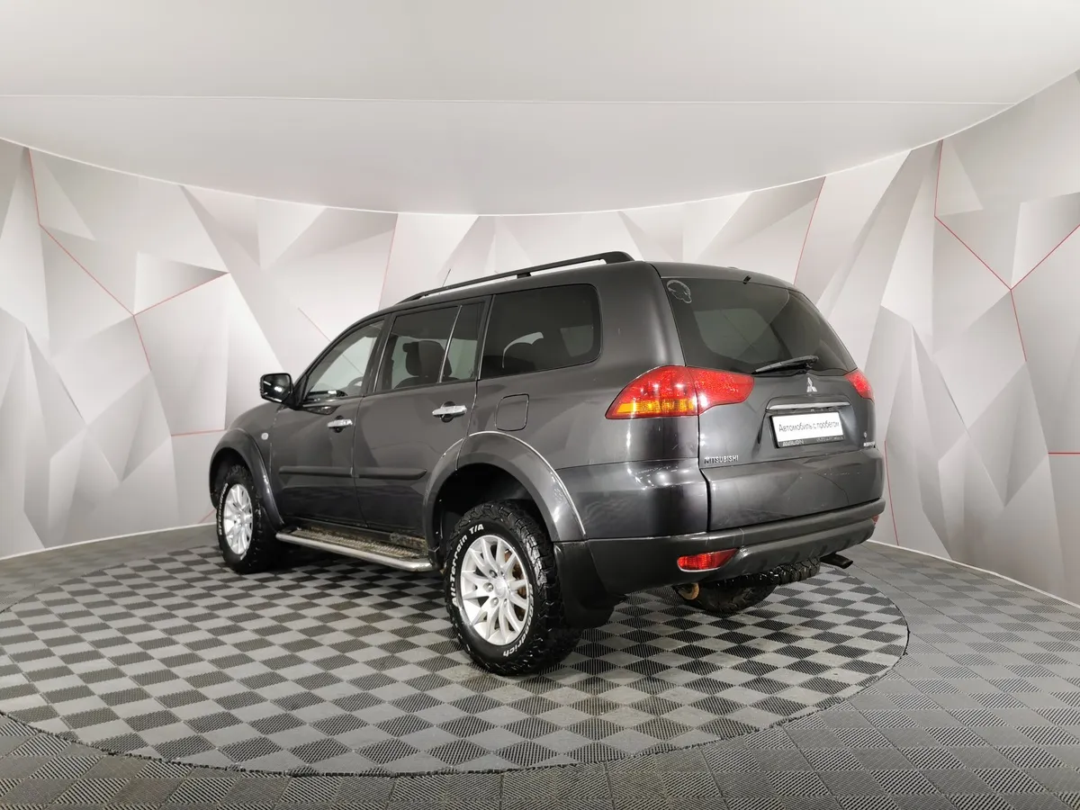 Mitsubishi Pajero Sport 3.2 DI-D MT AWD (160 л.с.) Серый в АВИЛОН. Слайд №4