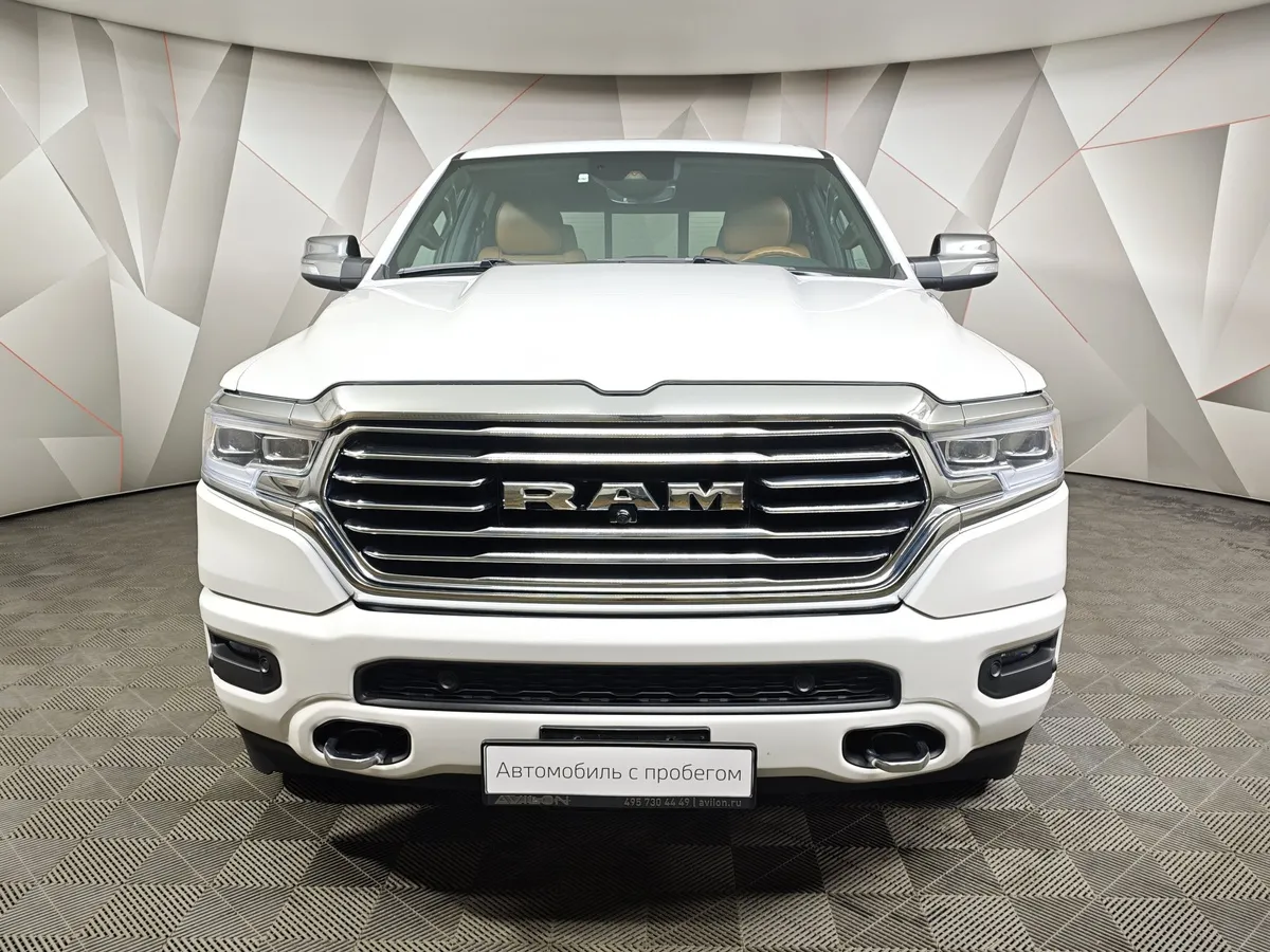 Dodge Ram 5.7 AT 4WD (396 л.с.) Белый в АВИЛОН. Слайд №7