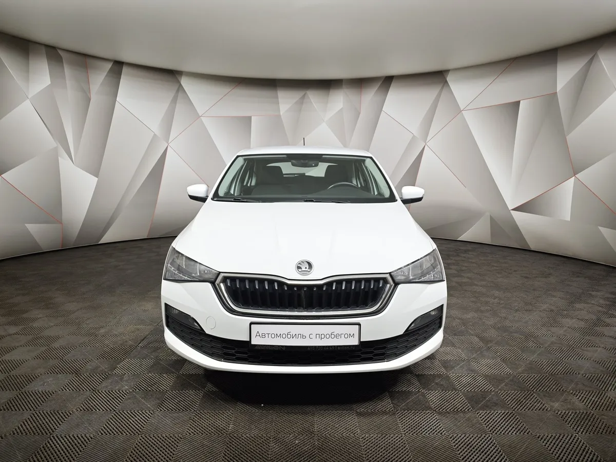Skoda Rapid 1.6 AT (110 л.с.) Active Белый в АВИЛОН. Слайд №7