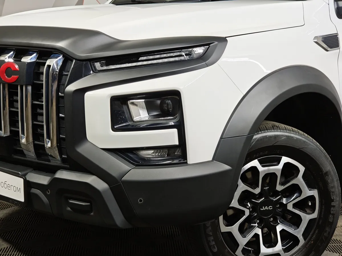 JAC T9 2.0 AT 4WD (224 л.с.) Эксплор Белый в АВИЛОН. Слайд №10