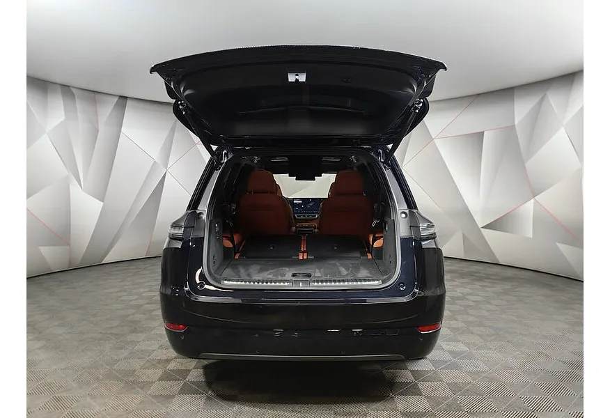 Li Auto L9 1.5 AT 4WD (449 л.с.) Max  Черный в АВИЛОН. Слайд №10