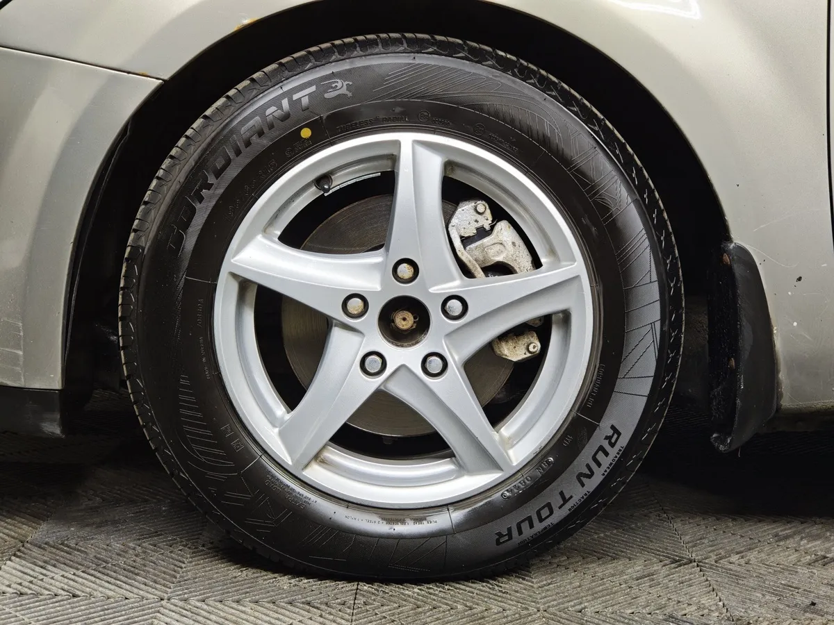 Kia Ceed 1.6 AT (122 л.с.) Серебристый в АВИЛОН. Слайд №9