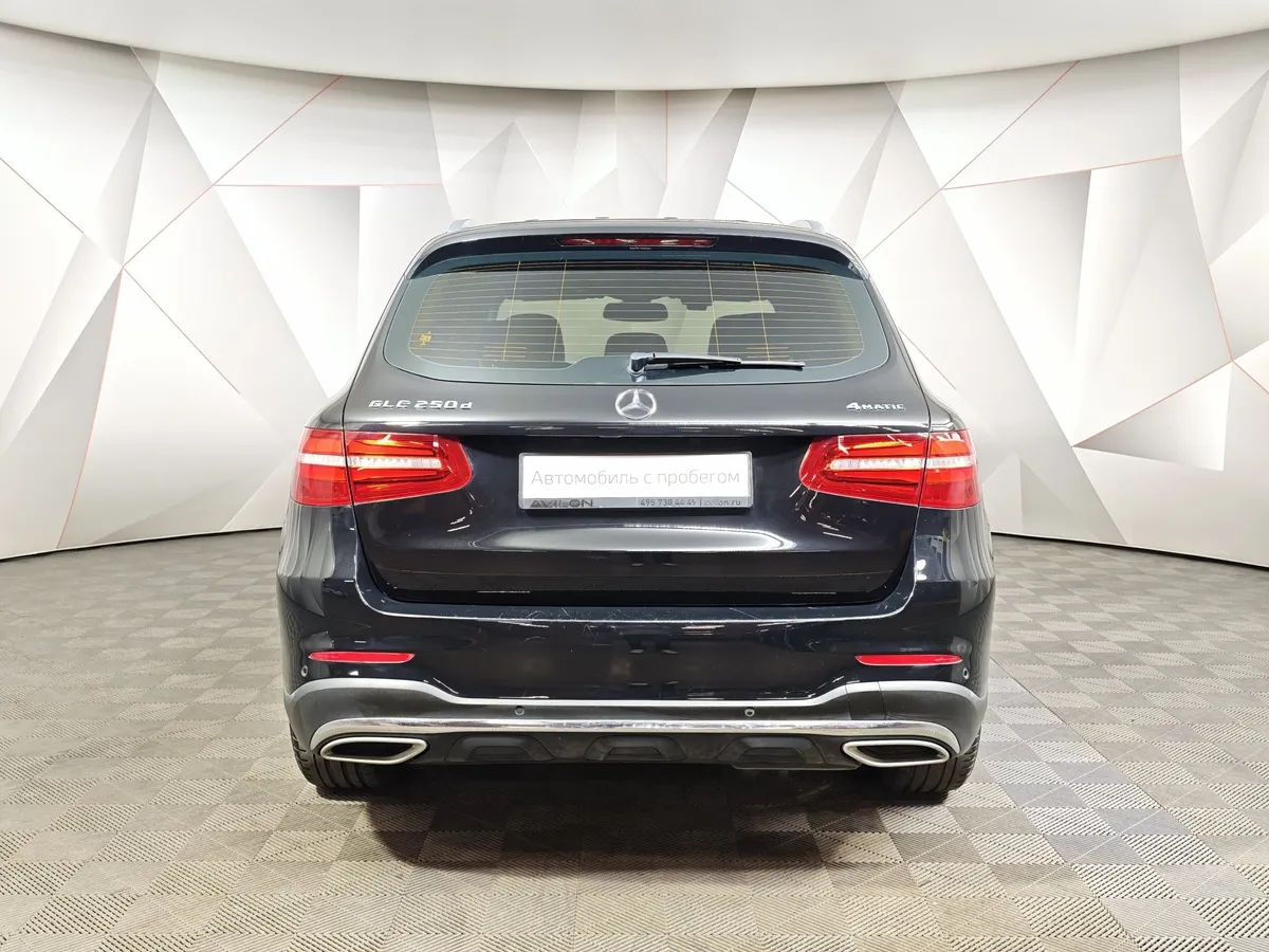 Mercedes-Benz GLC 250 d 9G-TRONIC 4MATIC (204 л.с.) Sport Черный в АВИЛОН. Слайд №8