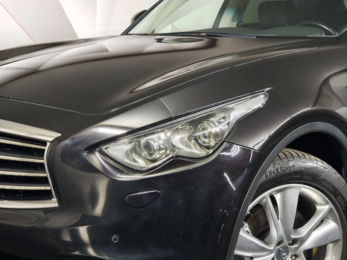 Infiniti FX-Series FX30 D AT AWD (238 л.с.) Черный в АВИЛОН. Слайд №10