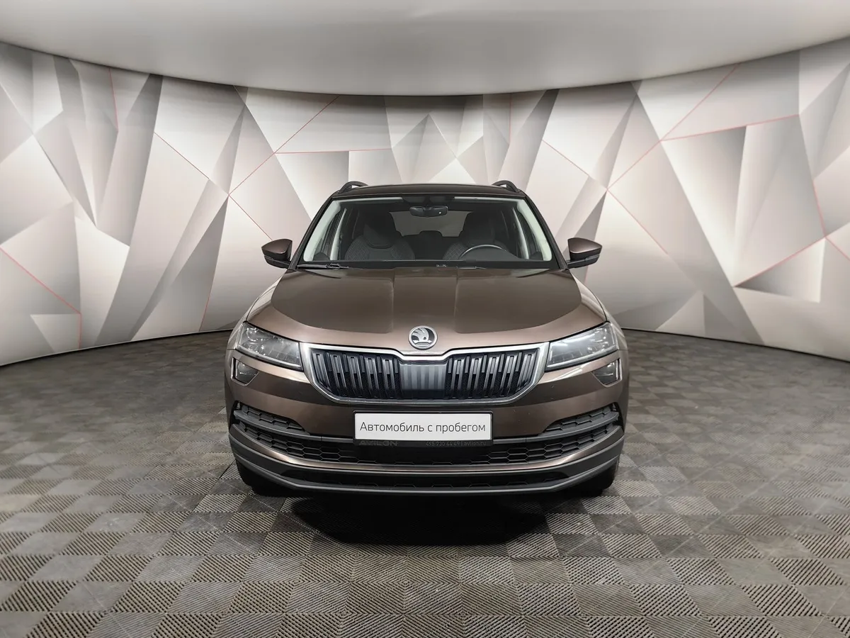 Skoda Karoq 1.4 AT FWD (150 л.с.) Ambition Коричневый в АВИЛОН. Слайд №7